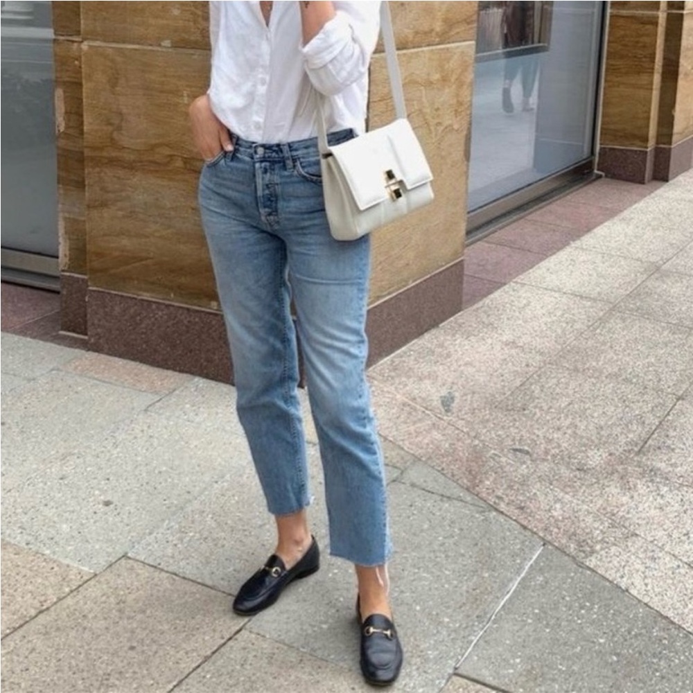 Vintage Levi’s 505 high-waisted medium-wash jeans💙